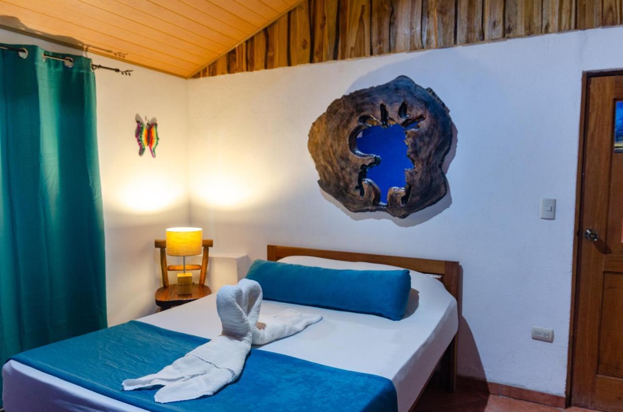 La Dolce - On The - Bed and breakfast Sámara